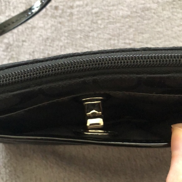 Coach Black Wristlet NWT - Picture 4 of 8